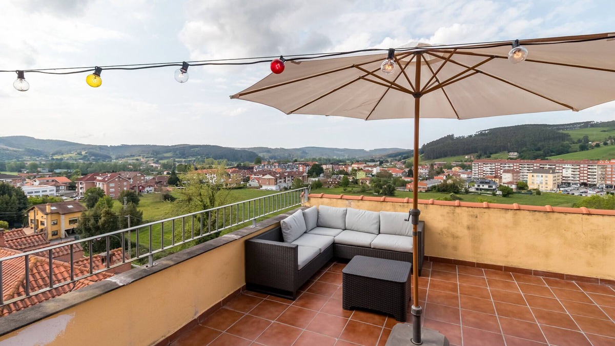 Renedo Apartment | Apartment 'Luminoso' with Mountain View, Private Terrace and Wi-Fi