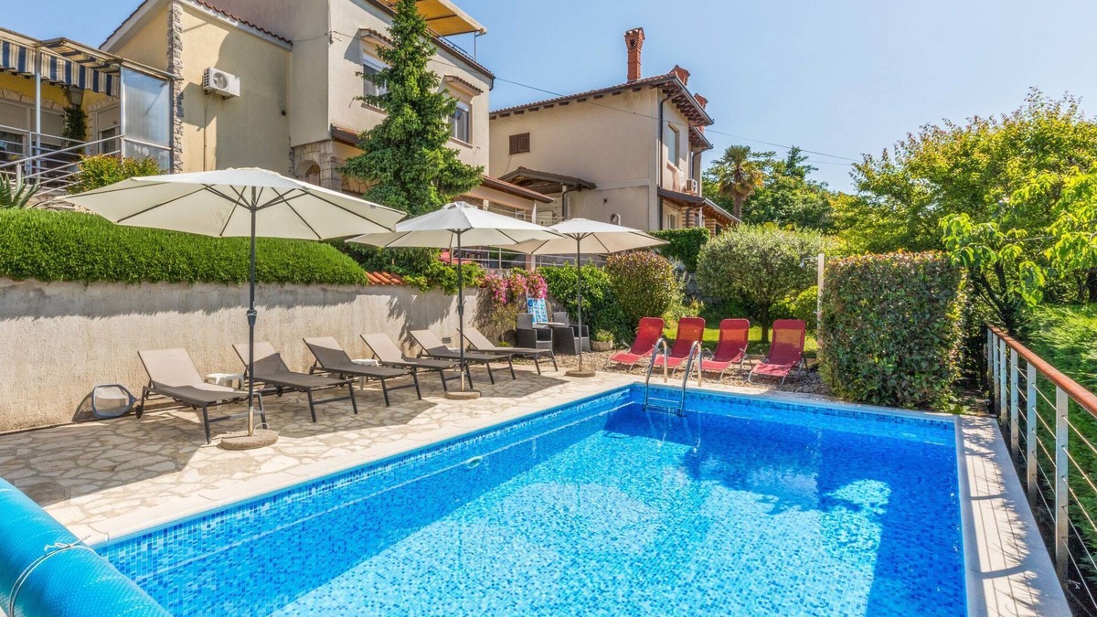 Sarsoni Apartment | Apartment Lucija by Interhome