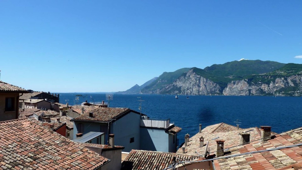 Malcesine Old Town Apartment | Apartment LUISA in the Casa Corte in the heart of Malcesine
