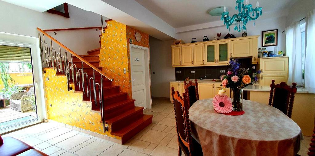 Ptuj Apartment | Apartment Luna