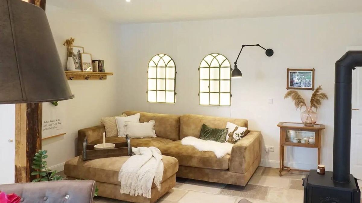Hogel Apartment | Apartment 'Lütje Orange' with Private Terrace, Shared Garden and Wi-Fi