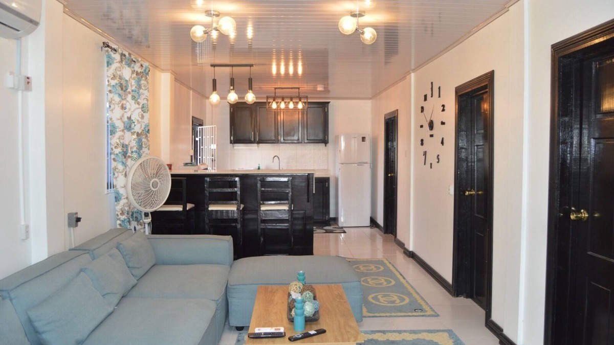 Georgetown House | Apartment Luxe Next to Malls Central Location