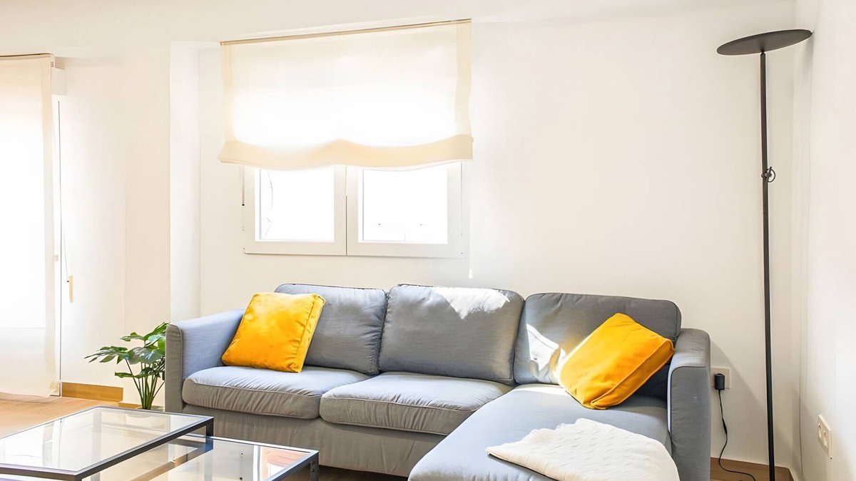 Almeria Centro Apartment | Apartment 'Magnifico Apto Pleno Centro Almeria' with Balcony, Wi-Fi and Air Conditioning