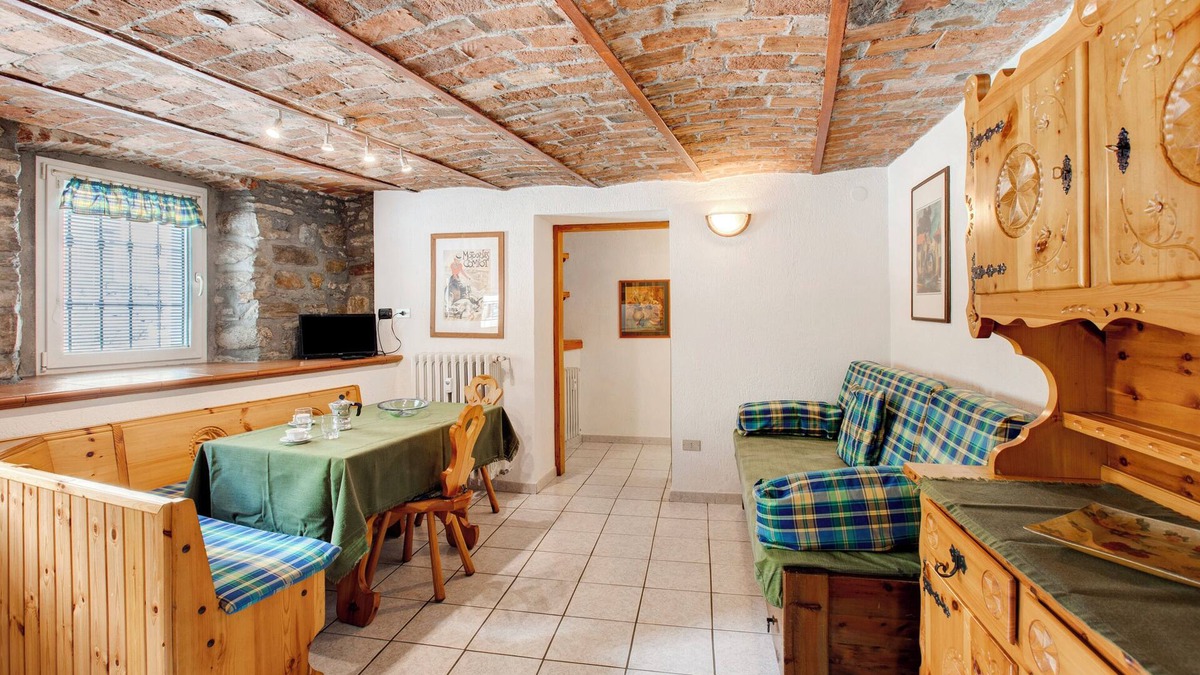 Morgex Apartment | Apartment 'Maison Jaccod piano Terra' with Mountain View and Wi-Fi