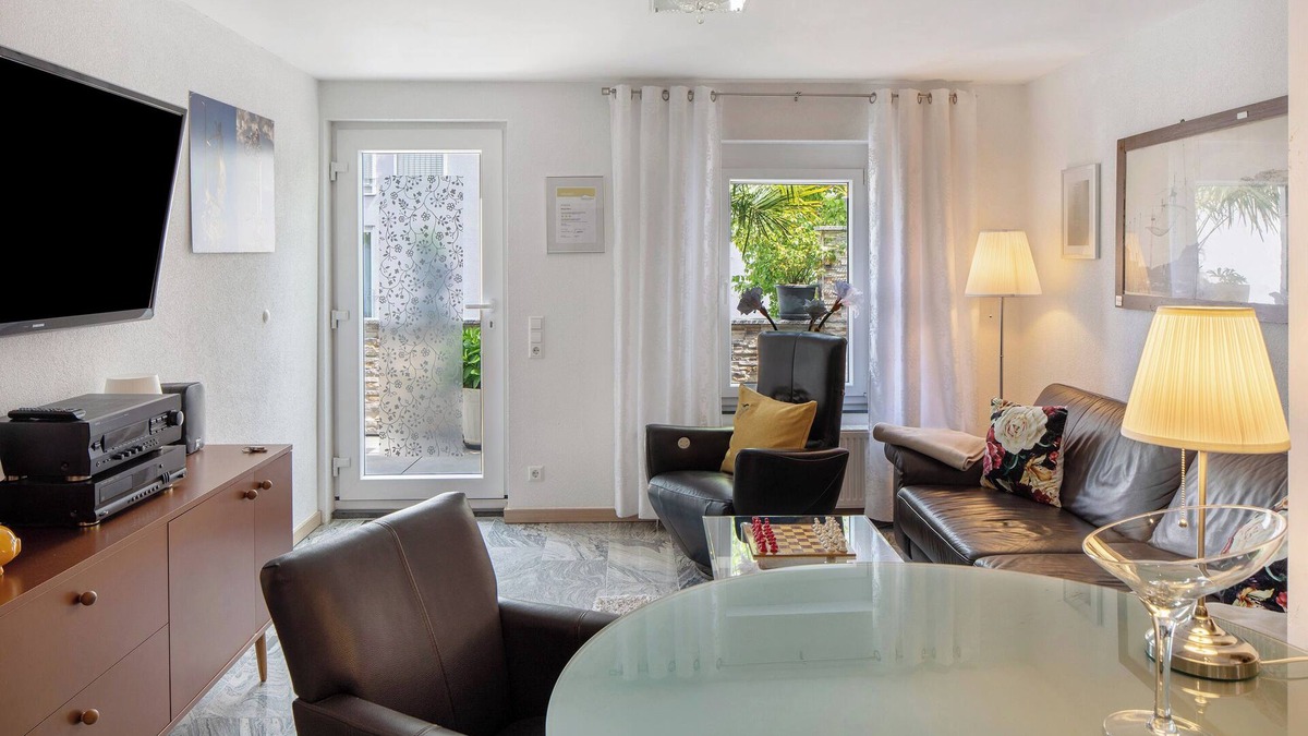 Breisach Apartment | Apartment 'Maria' with Shared Terrace and Wi-Fi