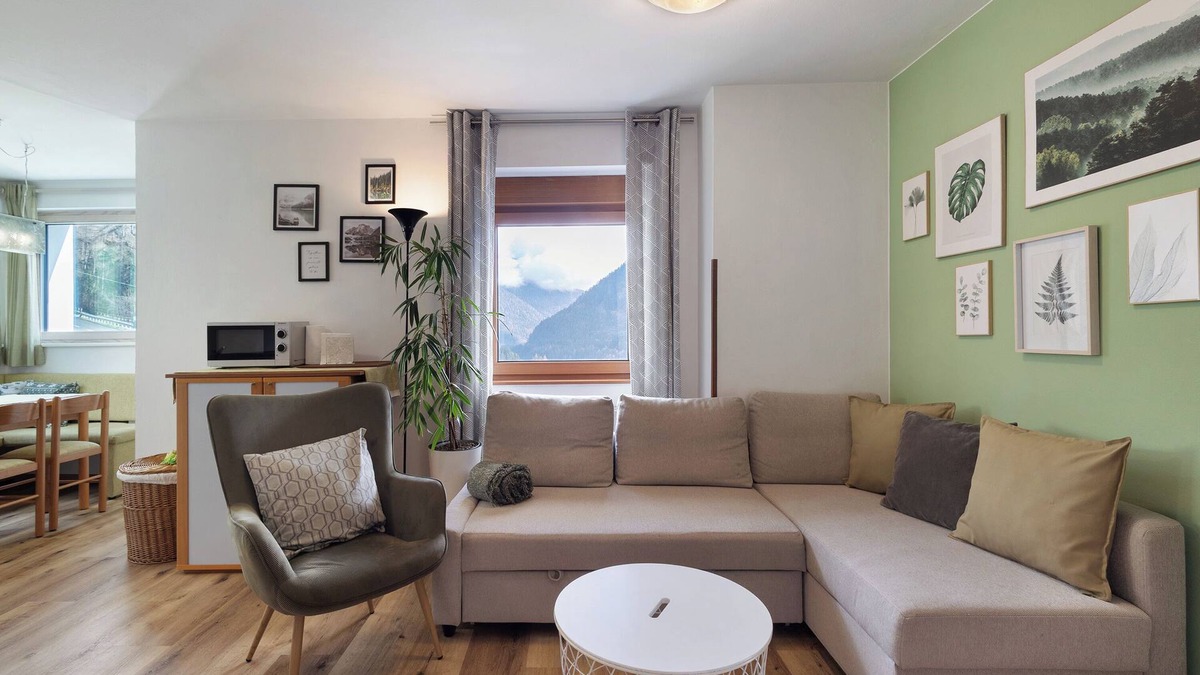 Muhlbach Apartment | Apartment 'Maria Beatrice Verde' with Lake View, Private Terrace and Wi-Fi