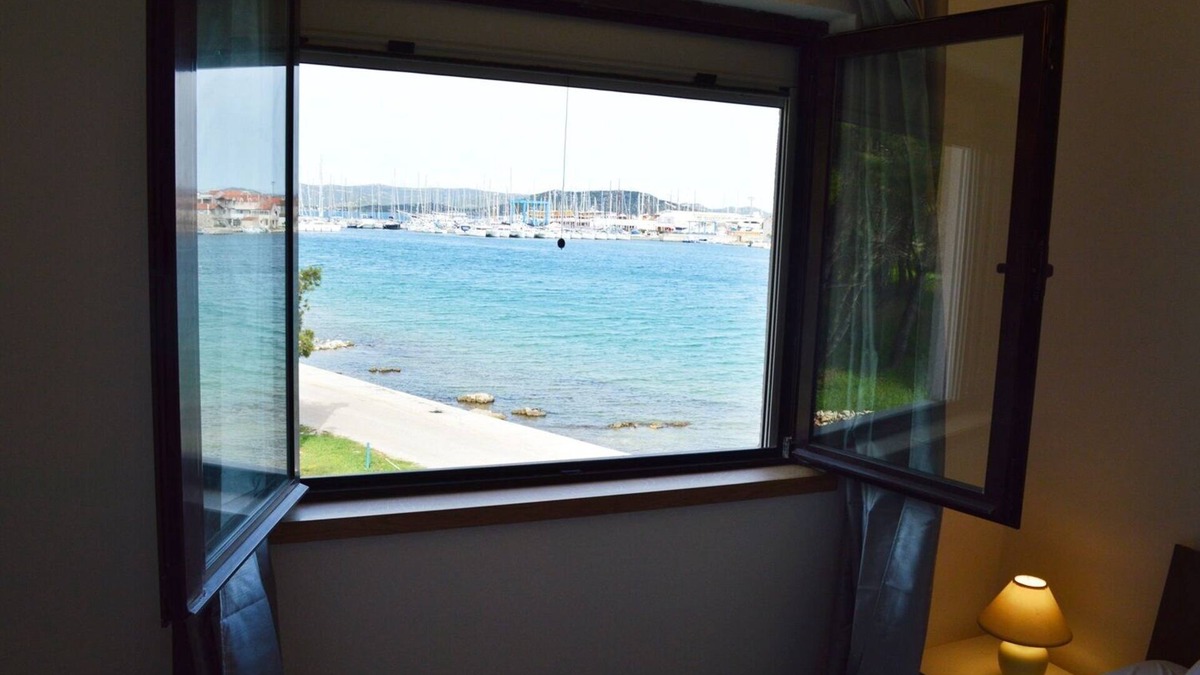 Betina Apartment | Apartment Marija 1 directly on the beach with two rooms