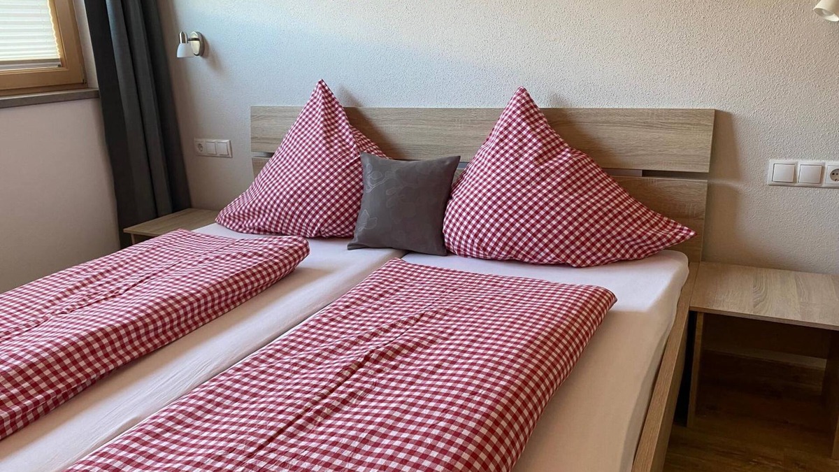 Hippach Apartment | Apartment 'Mario' with Mountain View, Private Terrace and Wi-Fi