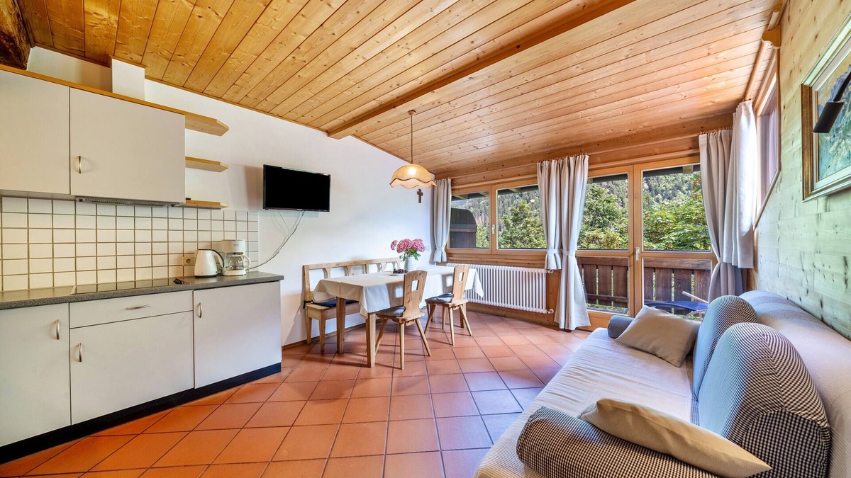San Pancrazio Apartment | Apartment 'Mayrhof Ahorn' with Mountain View, Wi-Fi & Balcony