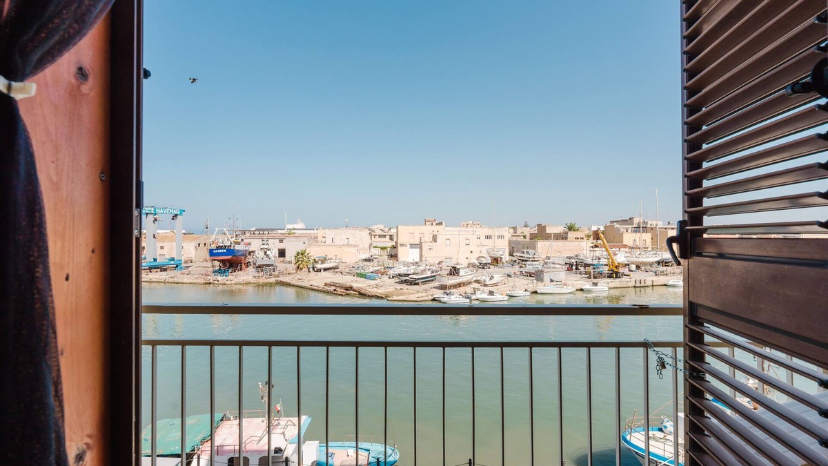San Francesco Apartment | Apartment 'Mazarassai' with Sea View, Wi-Fi and Air Conditioning