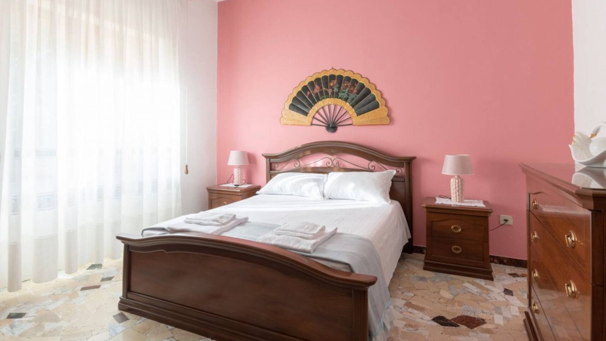 Oliena Apartment | Apartment Melathu with Wi-Fi