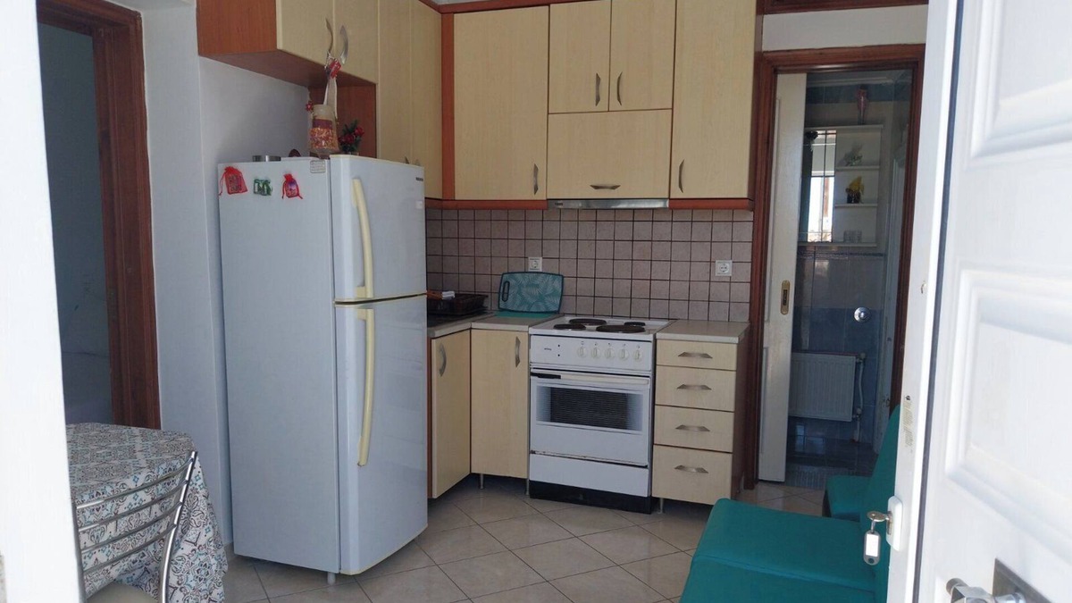 Menidion Apartment | Apartment 'Menidi Studio' with Sea View, Wi-Fi and Air Conditioning