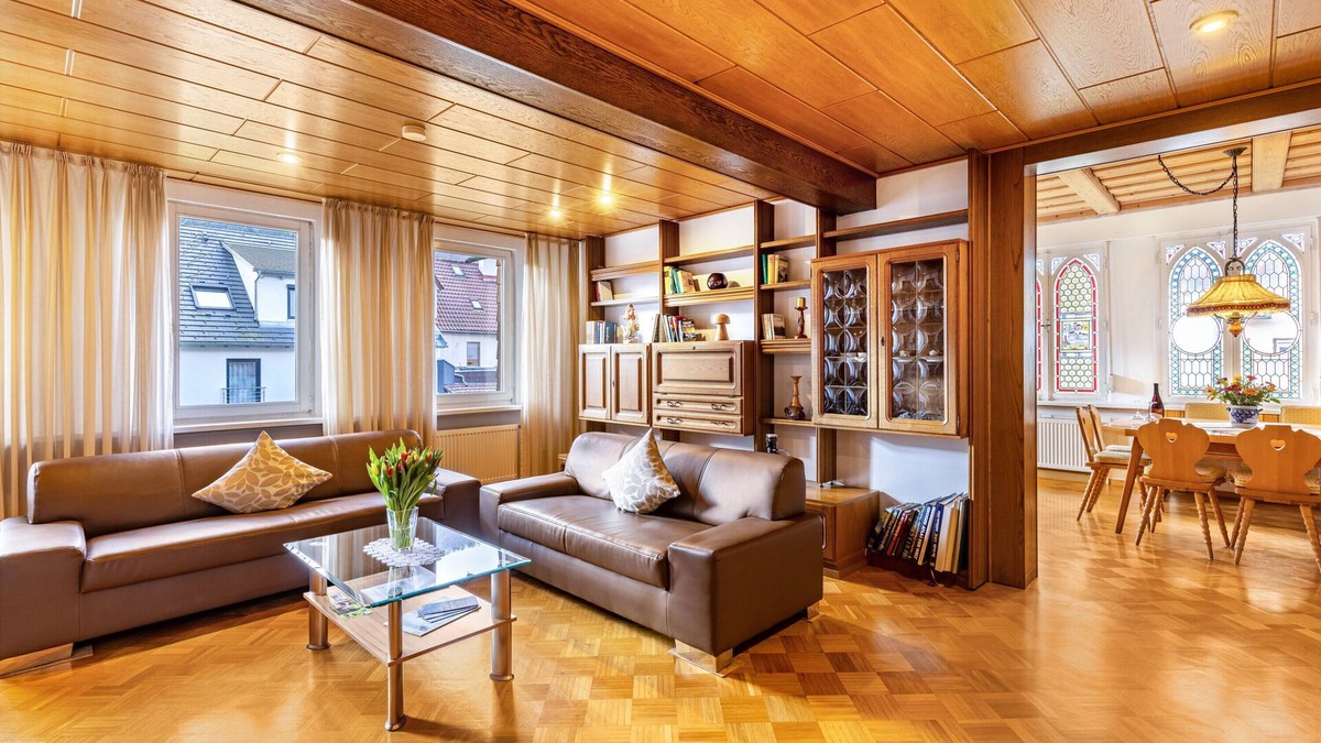 Bad Urach Apartment | Apartment 'Michelskäppele' with Mountain View, Shared Terrace and Wi-Fi