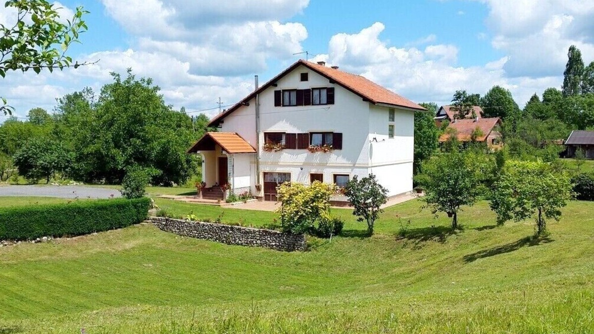Catrnja Apartment | Apartment Milka, (16260), Smoljanac, Croatia