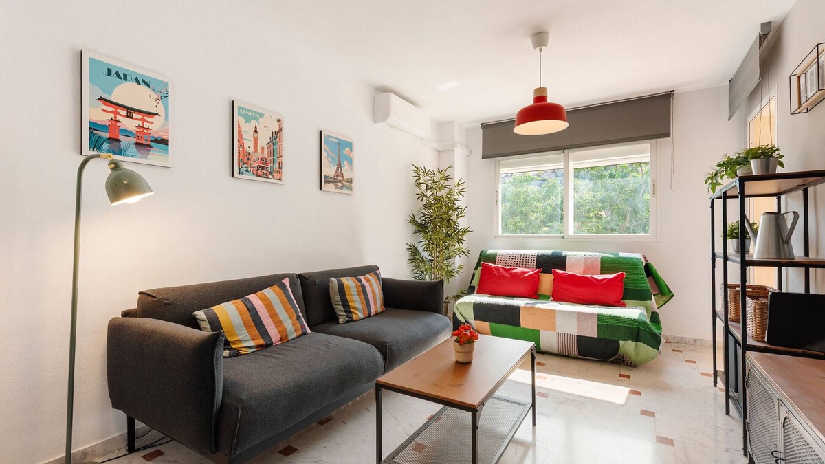La Cala del Moral Apartment | Apartment 'Miramar' with Private Terrace, Wi-Fi and Air Conditioning