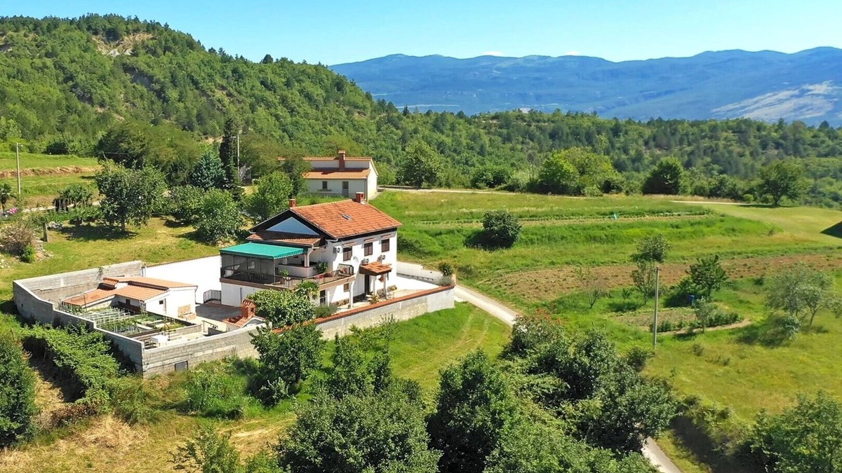 Cerovlje Apartment | Apartment Mirella for 6 Persons in Central Istria