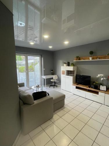 Vallendar Apartment | Apartment mit Balkon, Küche & Waschmaschine an der WHU