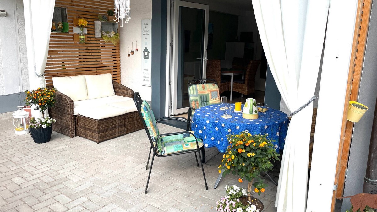 Gutach im Breisgau Apartment | Apartment 'Morgensonne' with Private Terrace and Wi-Fi