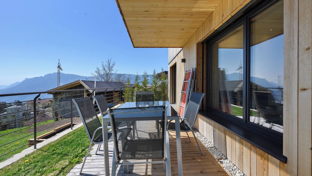 Salonetto Apartment | Apartment 'Moarhof Salbei' with Mountain View, Private Terrace and Wi-Fi