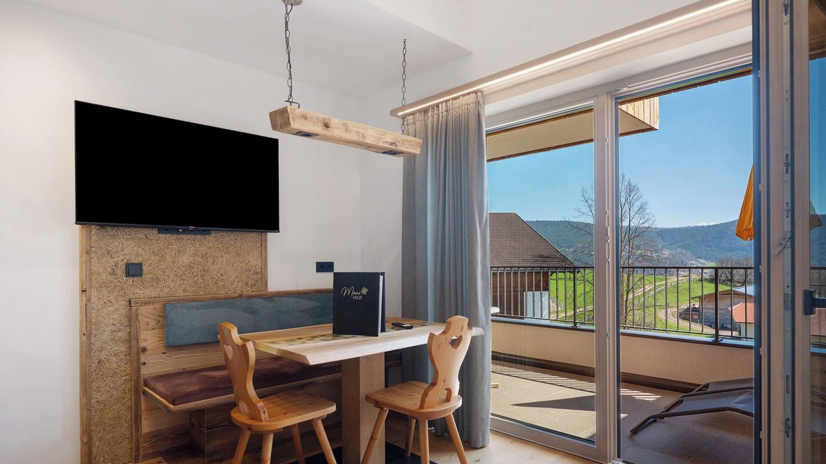 Salonetto Apartment | Apartment 'Moarhof Minze' with Mountain View, Shared Garden and Wi-Fi