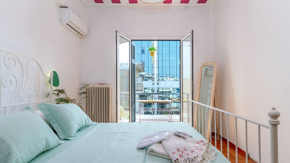 Kallithea Apartment | Apartment 'Modern Cosy' with Private Terrace, Wi-Fi and Air Conditioning