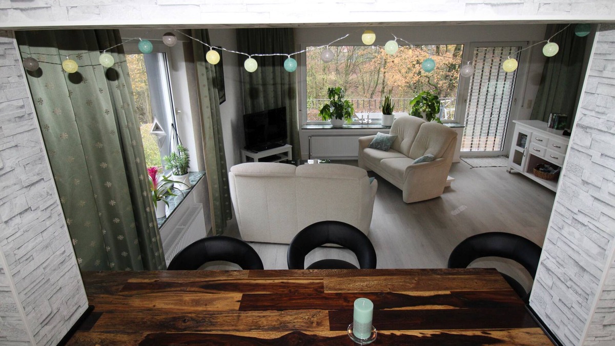 Korbecke Apartment | Apartment 'Möhneblick' with Shared Garden, Balcony and Wi-Fi