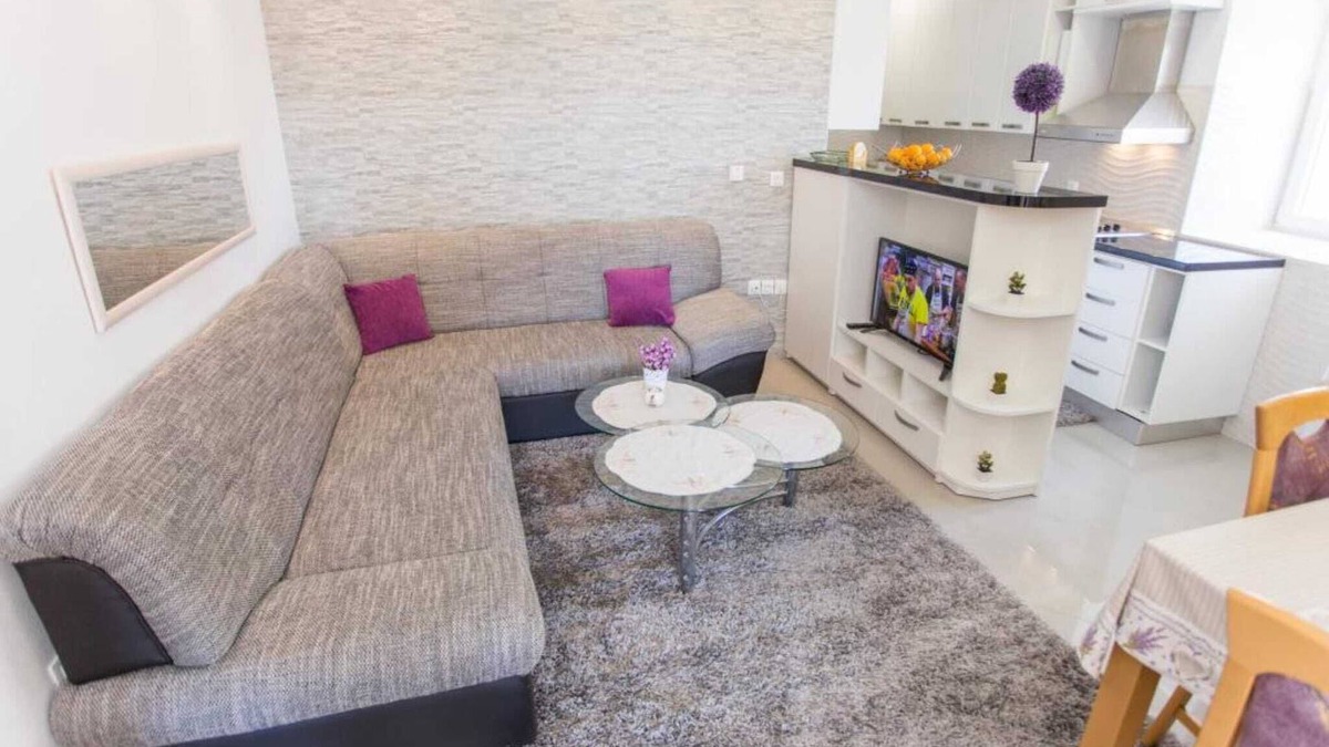 Kobas Apartment | Apartment Mojaš - Two Bedroom Apartment with Terrace