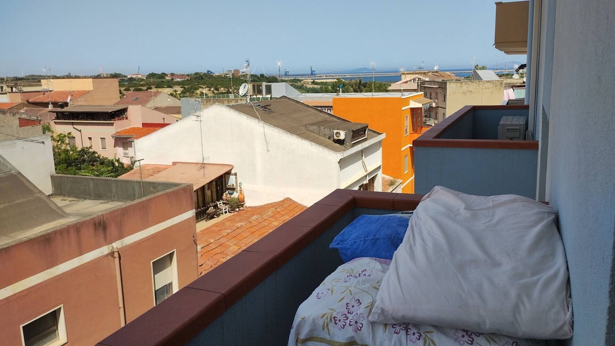 Porto Torres Apartment | Apartment 'Monolocale Roberto' with Sea View, Wi-Fi and Air Conditioning
