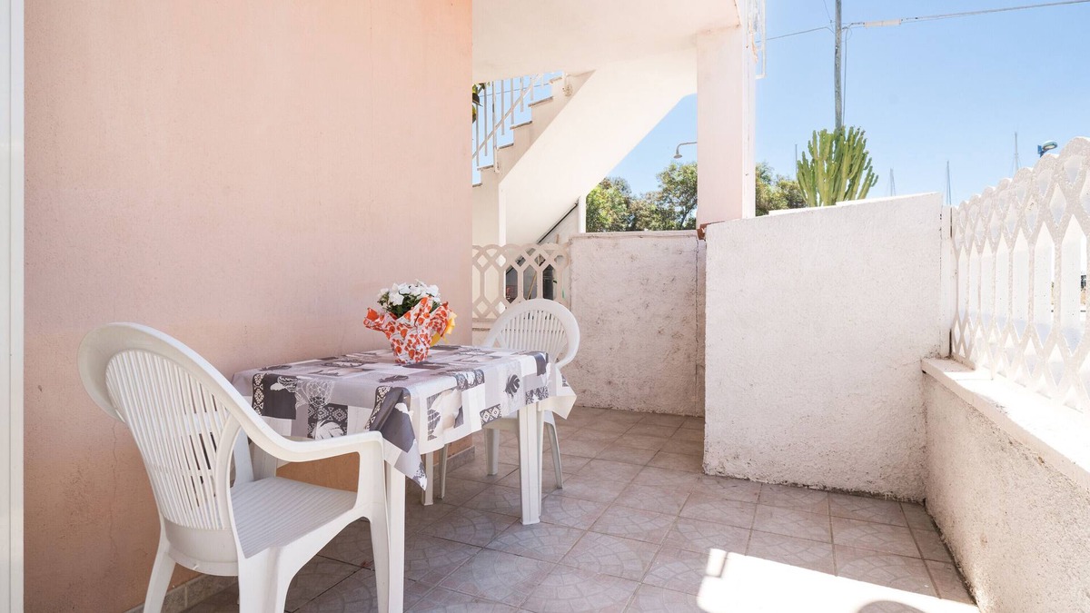San Giovanni Apartment | Apartment 'Monolocale A Due Passi Dal Mare' with Private Terrace