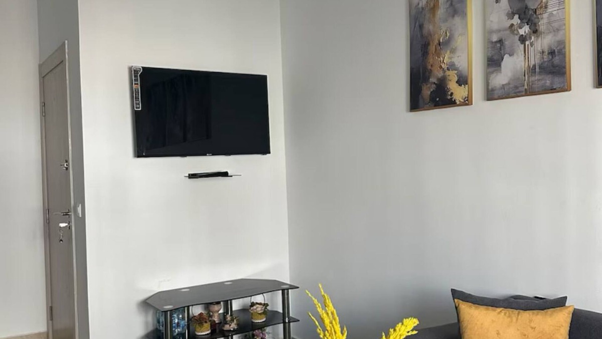 Bouznika Apartment | Apartment Moroccan in Bouznika with 3 Bedrooms & 2 Bathrooms & living room