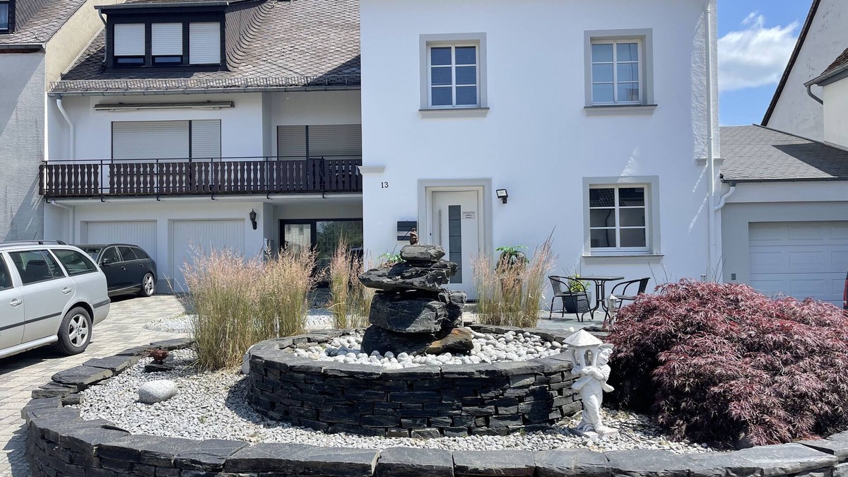 Monzelfeld Apartment | Apartment 'Moselherz' with Mountain View, Balcony and Wi-Fi