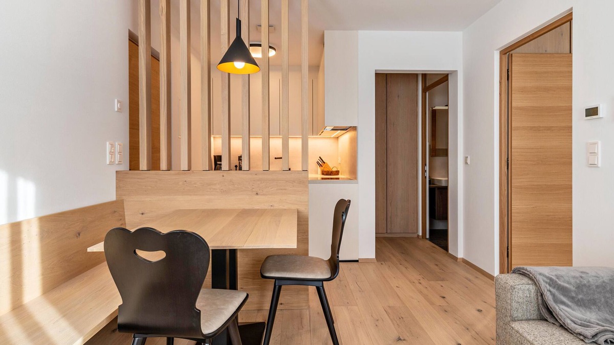 Valdaora di Mezzo Apartment | Apartment 'Mountain Meadows Apt 3' with Mountain View and Wi-Fi