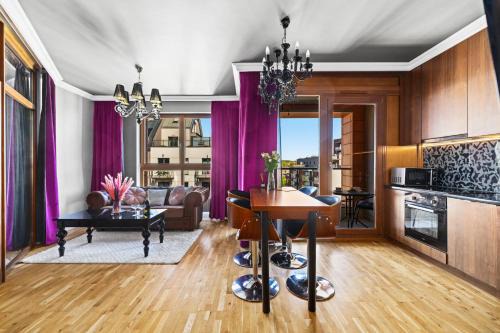 Old Town Apartment | Apartment Moulin Rouge - Old Town, Gdańsk