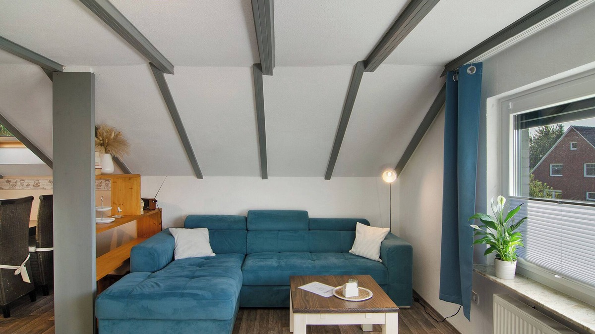 Loppersum Apartment | Apartment 'Möwe' with Private Terrace, Private Garden and Wi-Fi