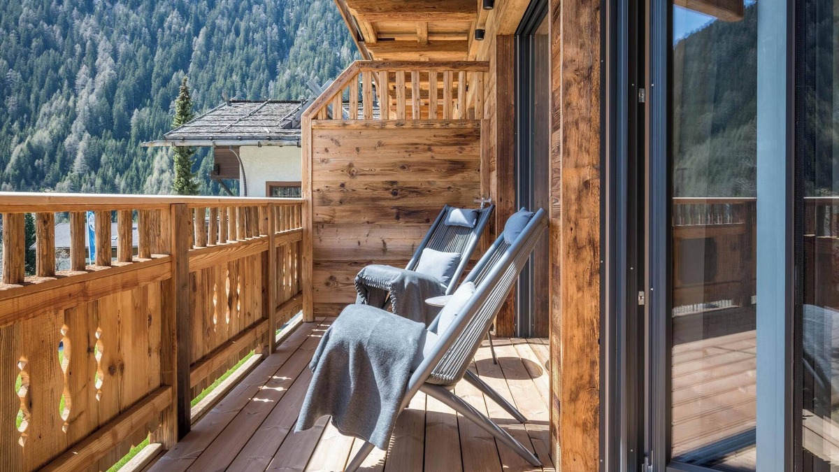 Valles Apartment | Apartment "Mulin Loise" next to the Skiing Area with Mountain View, Sauna & Garden