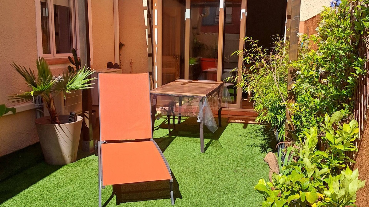Convention Apartment | Apartment Narbonne Centre first floor two steps from the train station