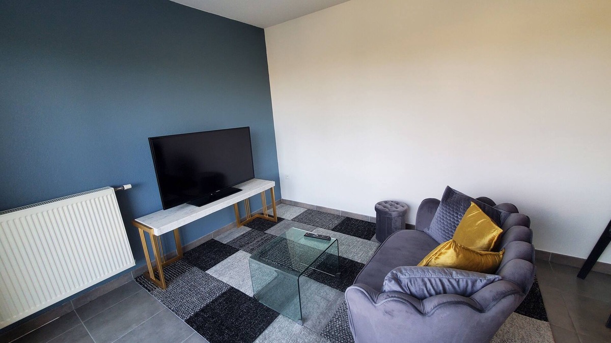 Eysines Apartment | Apartment near Bordeaux