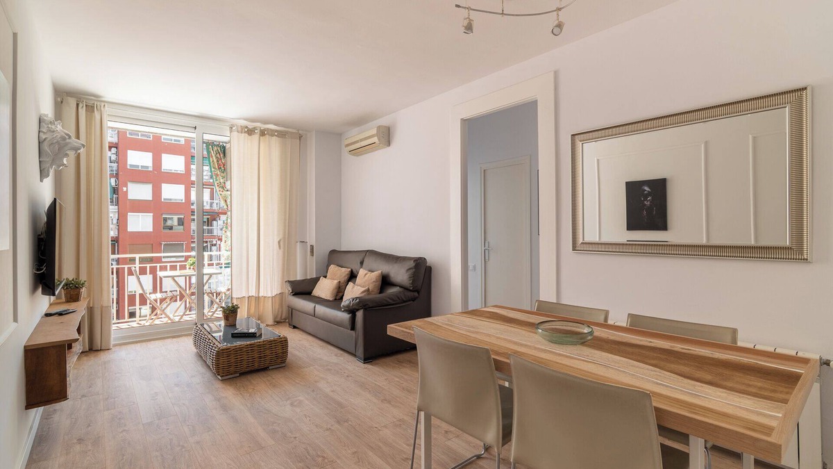 Sants-Badal Apartment | Apartment near Camp Nou Barcelona
