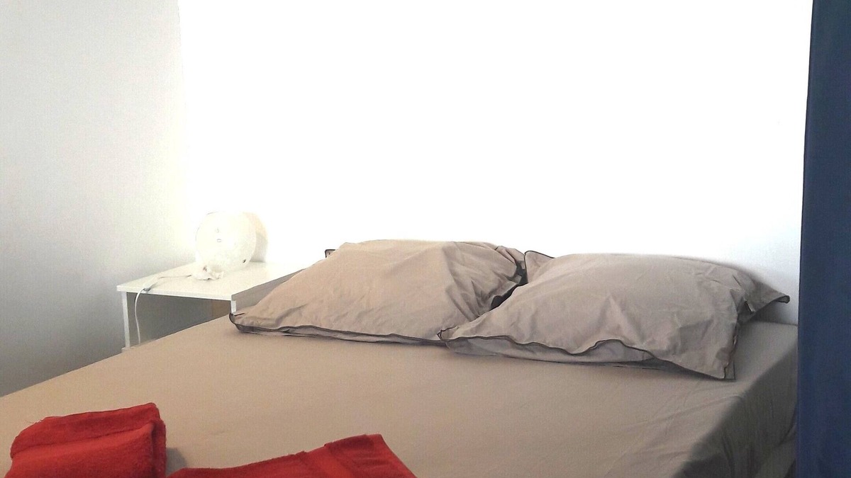 Saint-Martin Apartment | Apartment near Saint Roch Station and historic center