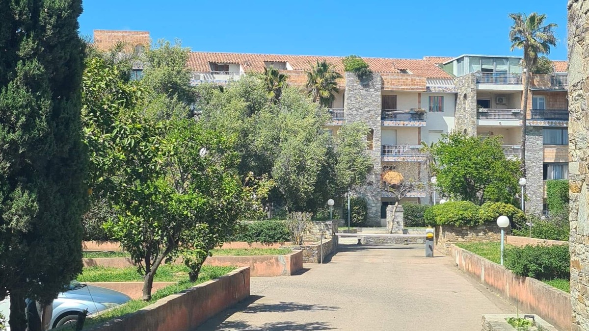 Biguglia Apartment | apartment near train stop and water park