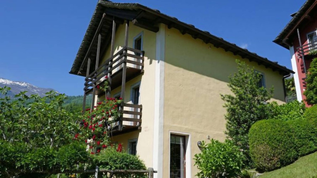 Ponto Valentino Apartment | Apartment Nelly by Interhome