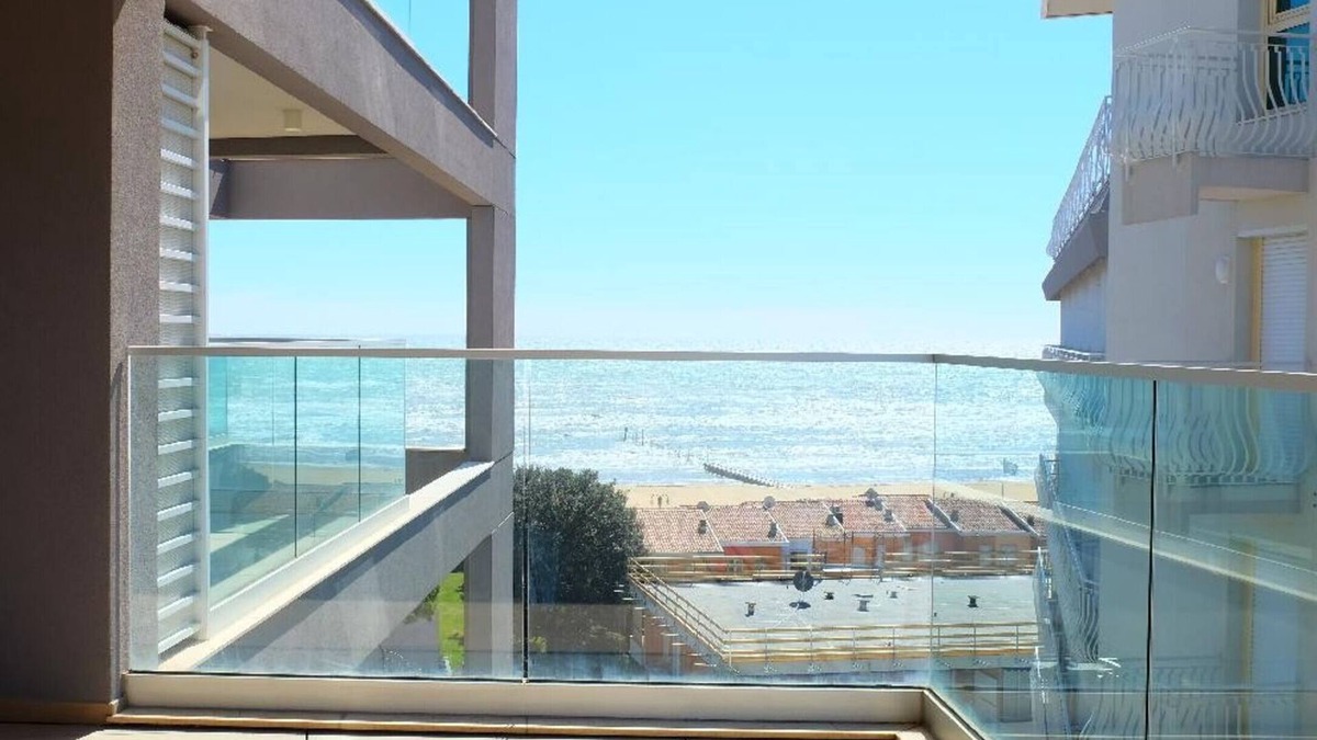 Faro Apartment | Apartment 'Nember Sea Houses' with Sea View, Private Terrace and Balcony