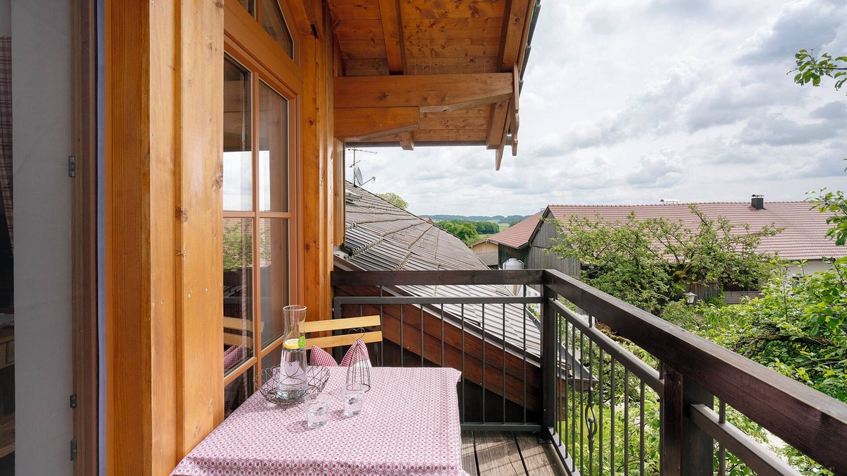 Hoslwang Apartment | Apartment 'Neubau - Freundliche' with Mountain View, Shared Garden and Wi-Fi
