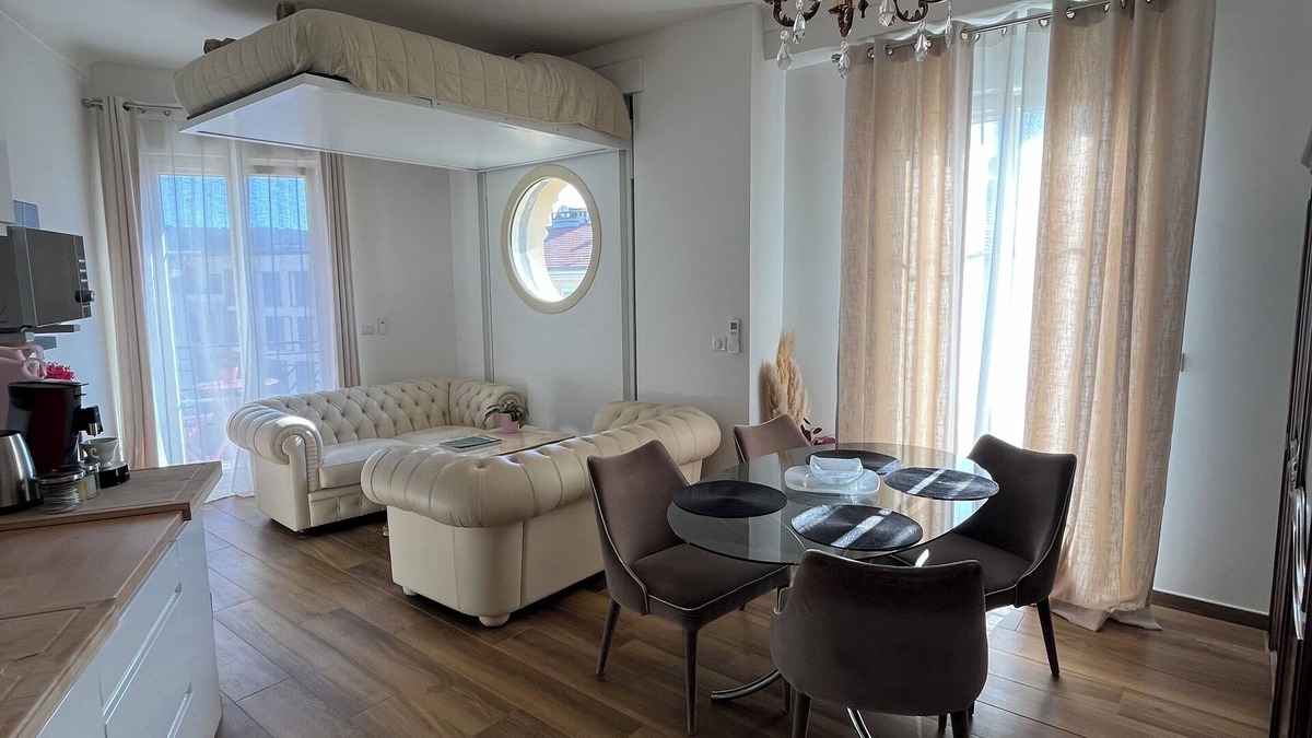 Vernier Apartment | APARTMENT NICE CENTER, SNCF STATION, LOCAL MARKET