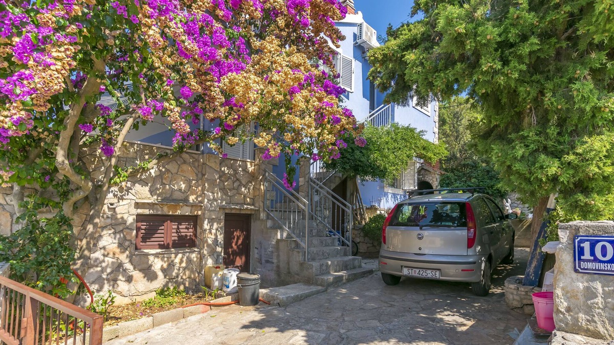 Maslinica Apartment | Apartment Nikola