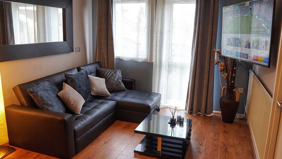 Edmonton Apartment | Apartment North London - Edmonton