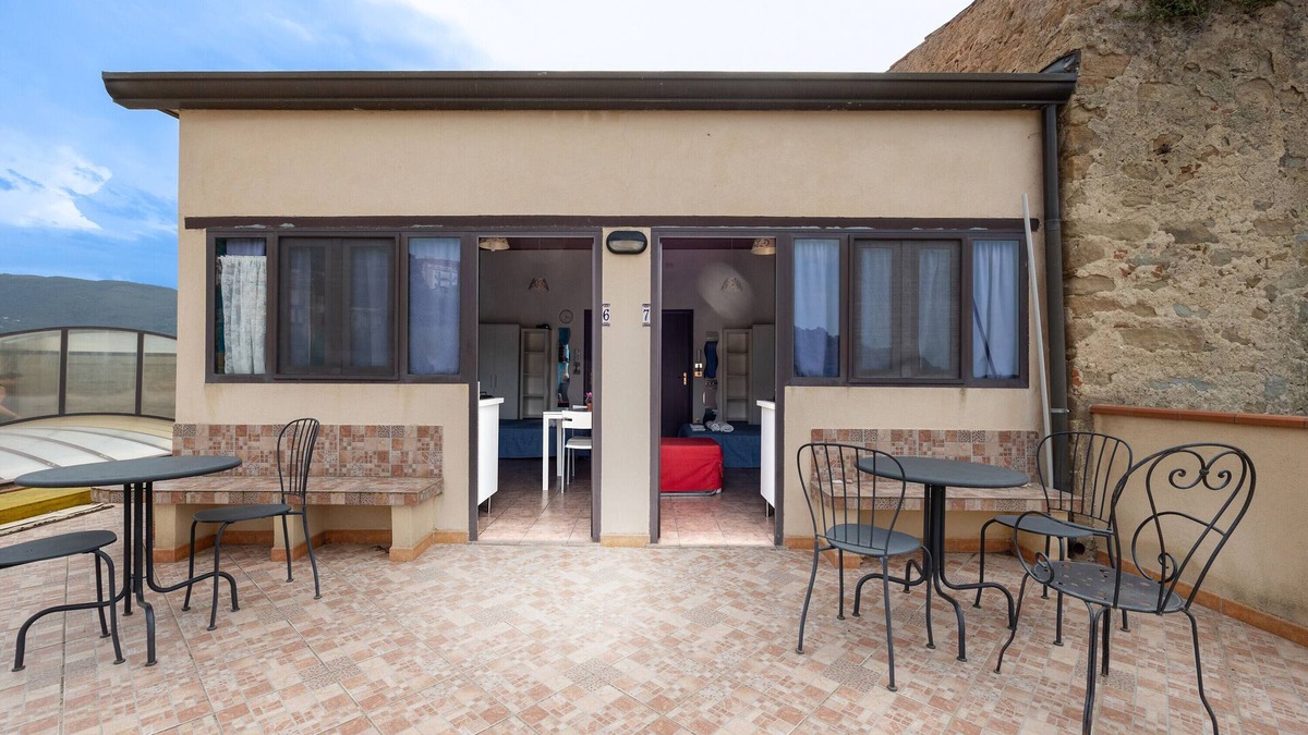 Ficarra Apartment | Apartment 'Numero 7' with Shared Terrace, Wi-Fi and Air Conditioning