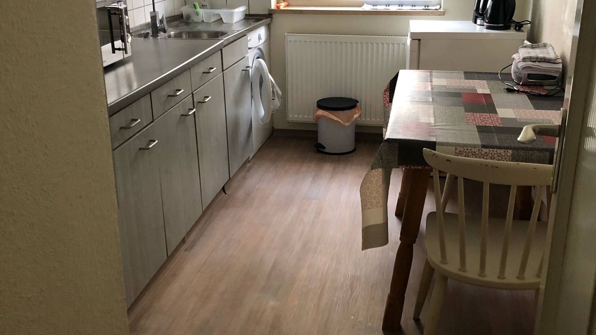 Eberhardshof Cabin | Apartment Nuremberg city at Maximilianstrasse U1 direct connections.