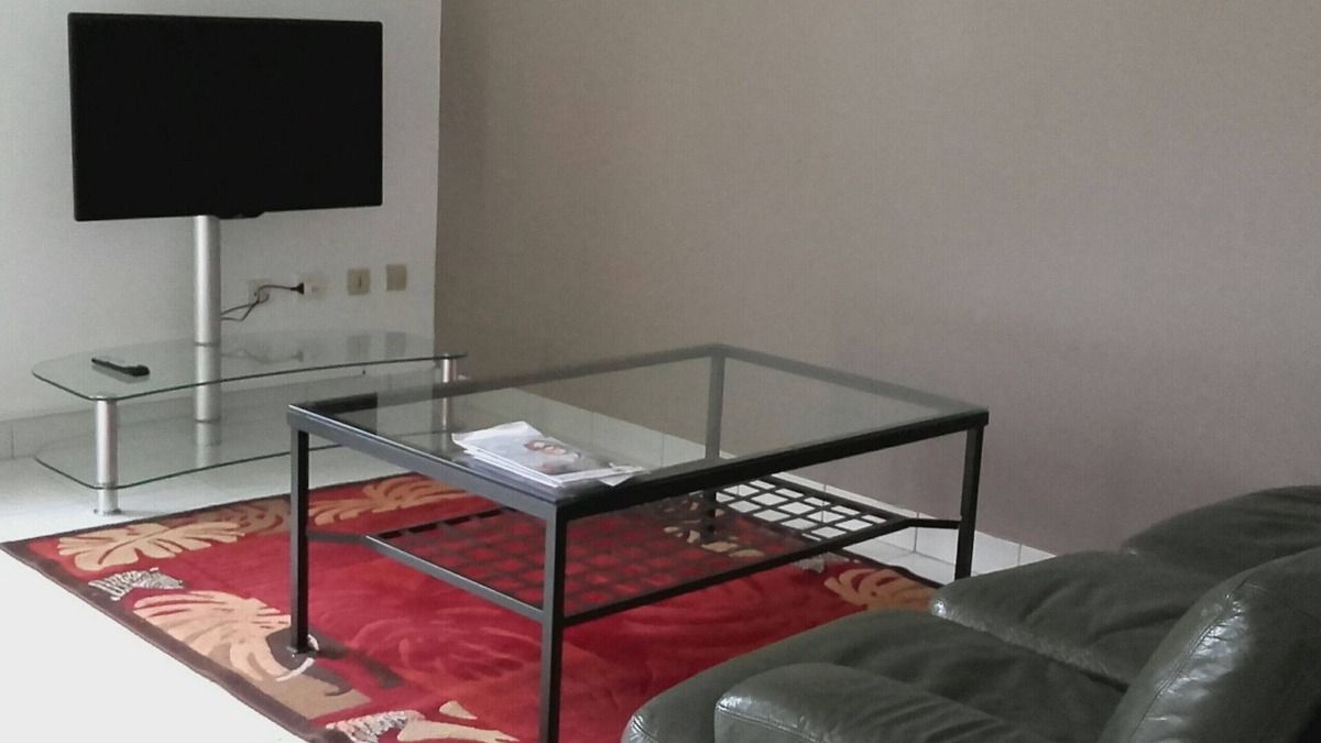 Ferrandiere - Maisons Neuves Apartment | Apartment 'Oasis T3' with Shared Terrace, Private Garden and Wi-Fi