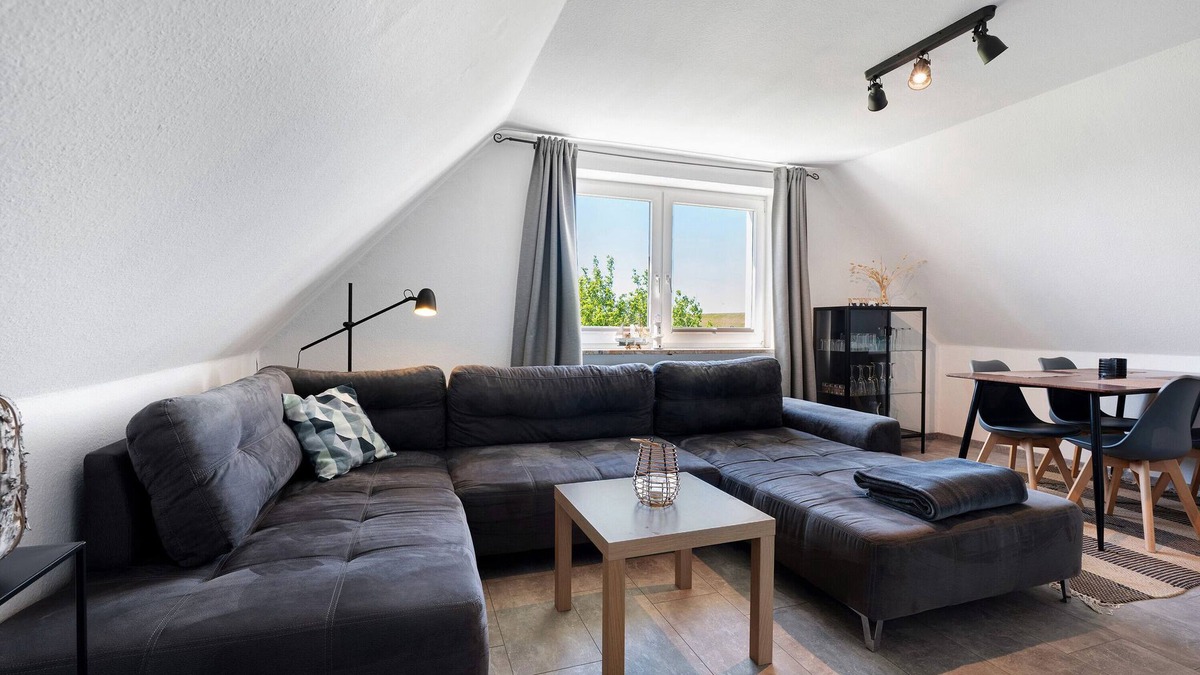 Wesselburenerkoog Apartment | Apartment 'Oben' with Private Terrace and Private Garden